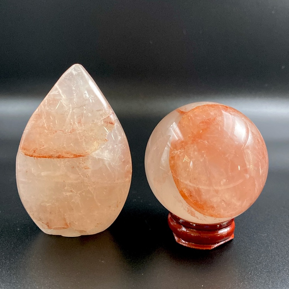FIRE QUARTZ ARROWHEAD AND SPHERE